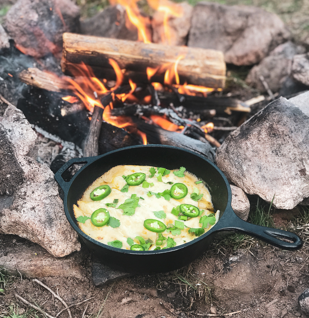 The Best Cast Iron Set for Camping [And How to Use It Like a Pro